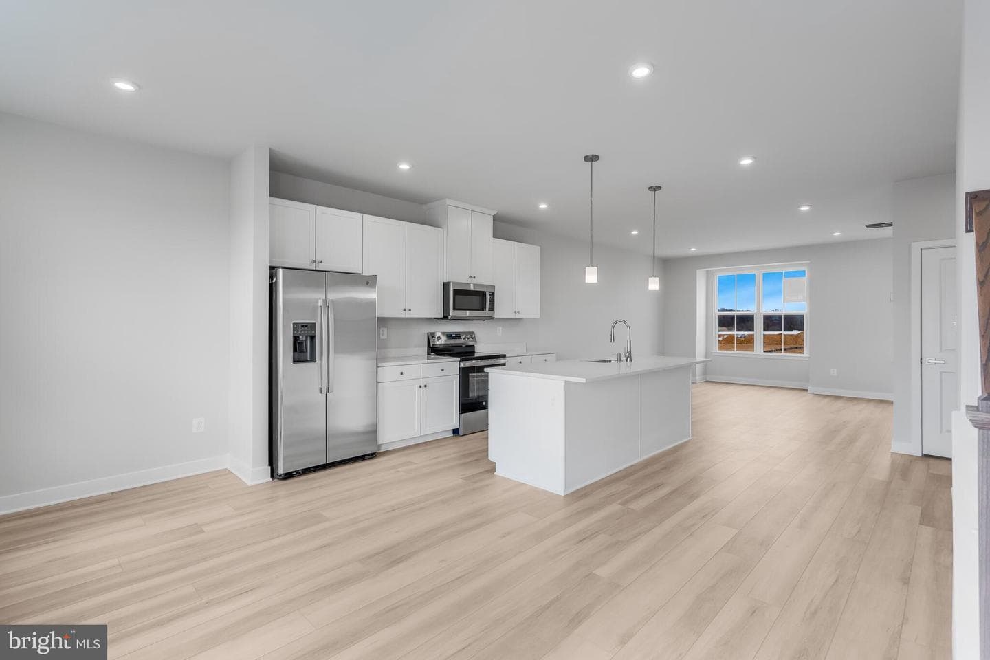 1729 Destrier Street photo 5
