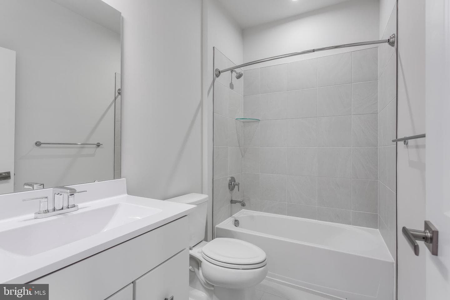 1729 Destrier Street photo 8
