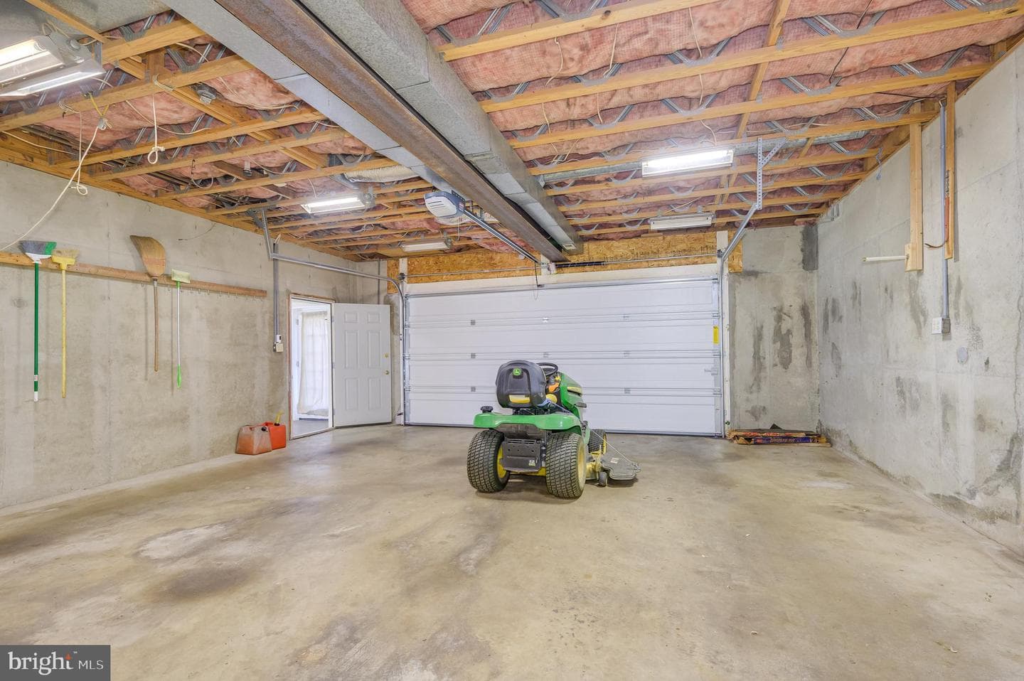 63 Brentwood Court photo 57