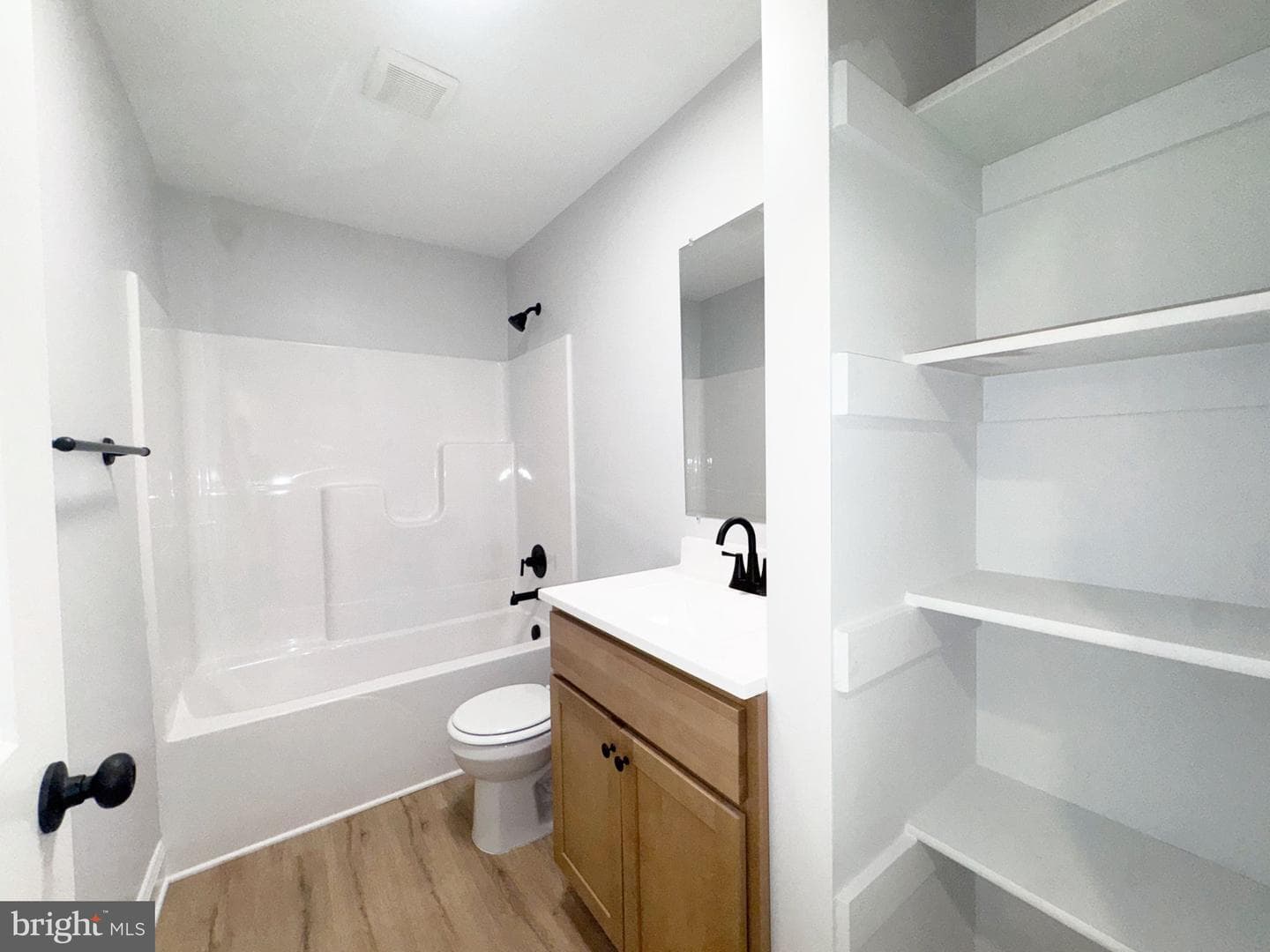 412 S Lawrence Street photo 23