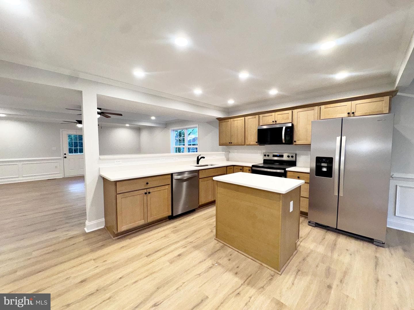 412 S Lawrence Street photo 9
