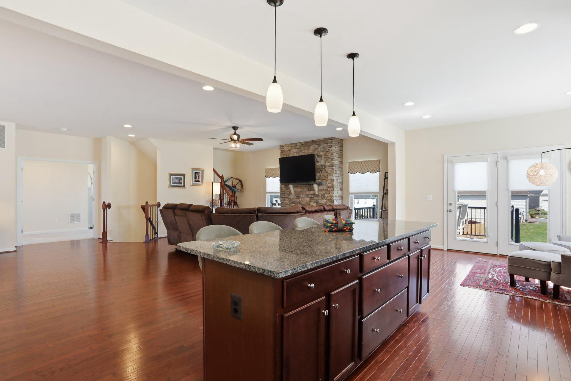 241 Courier Drive photo 18