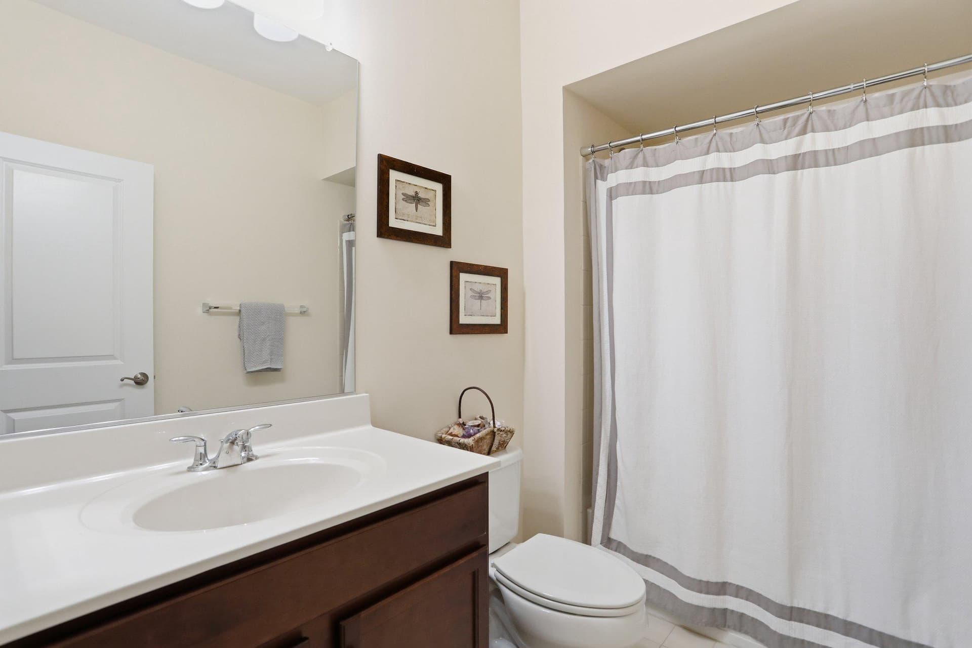 241 Courier Drive photo 32