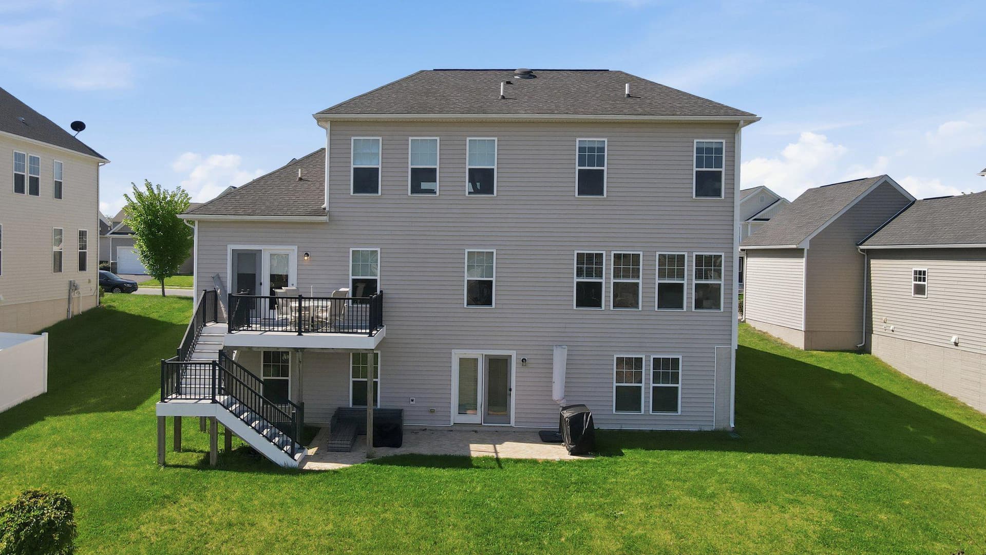 241 Courier Drive photo 48