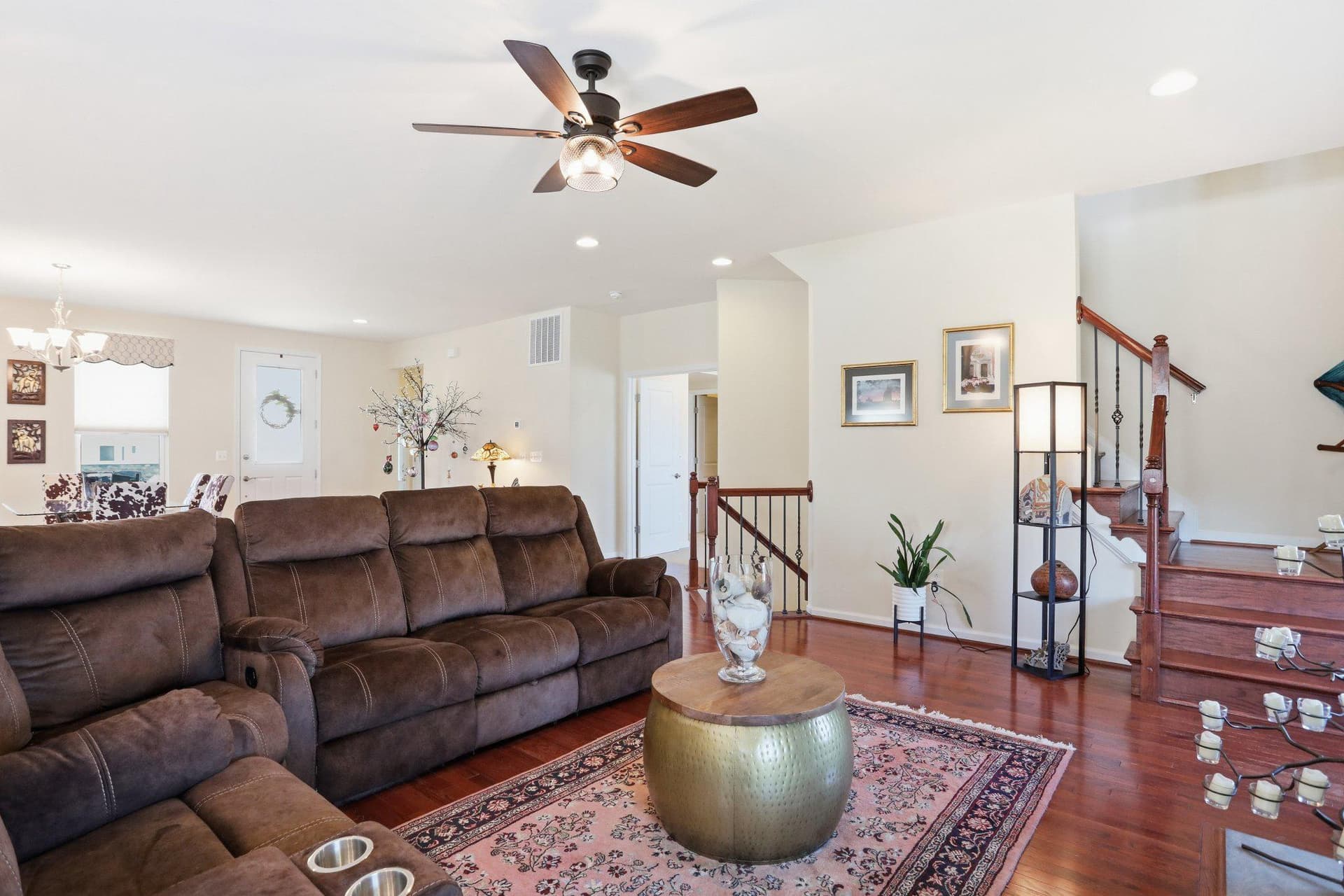 241 Courier Drive photo 6