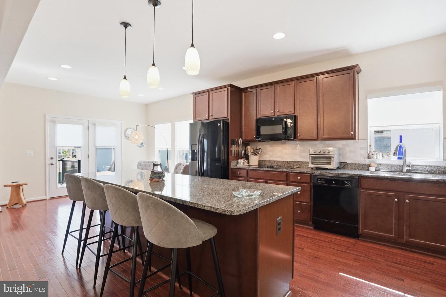 241 Courier Drive photo 8