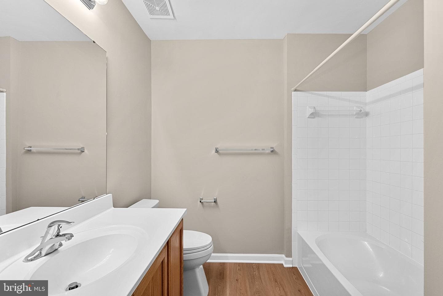 1339 Mare Street photo 34