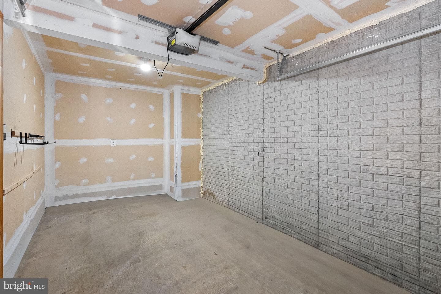 1339 Mare Street photo 39