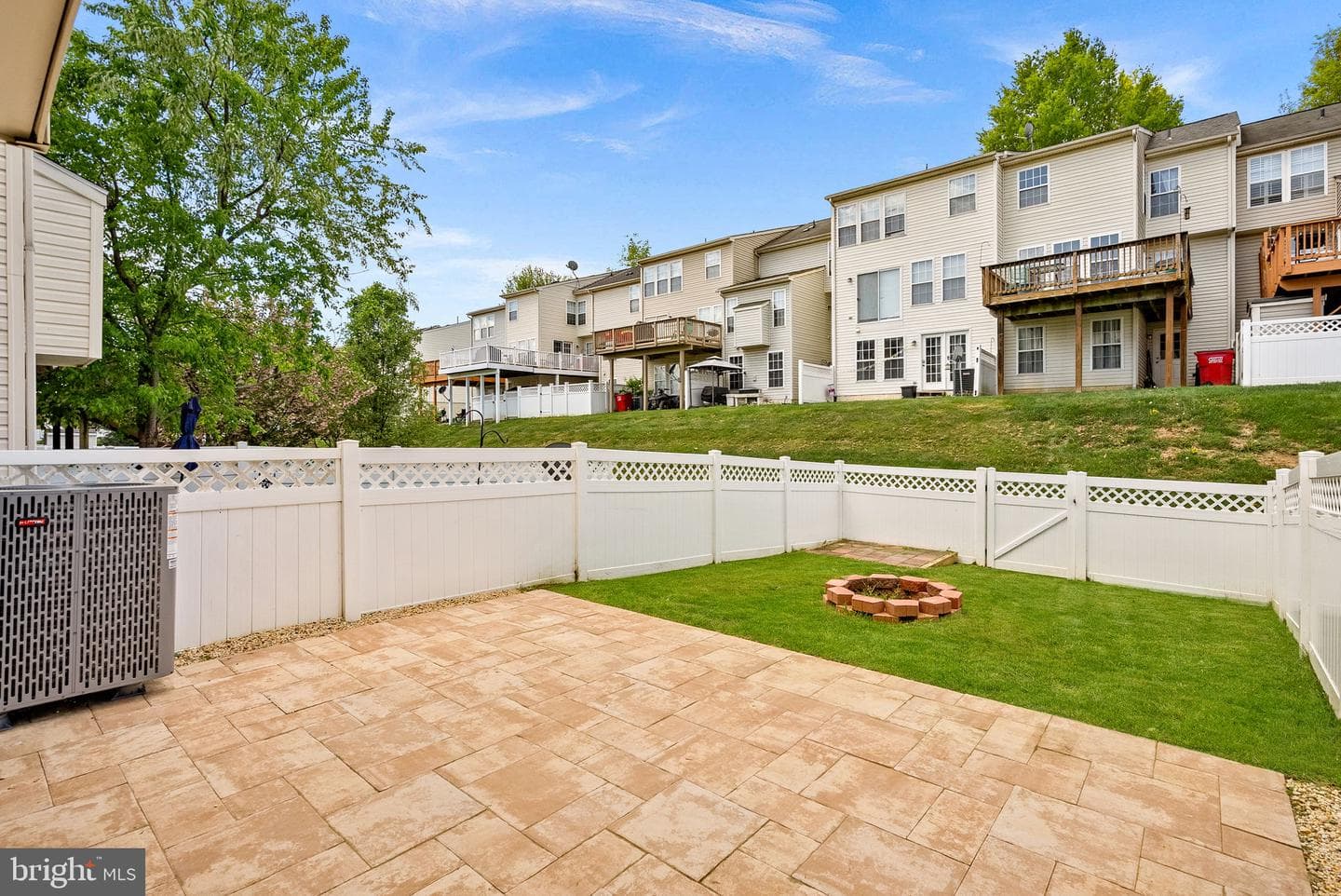 1339 Mare Street photo 43
