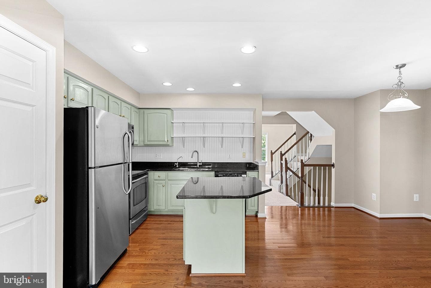 1339 Mare Street photo 8