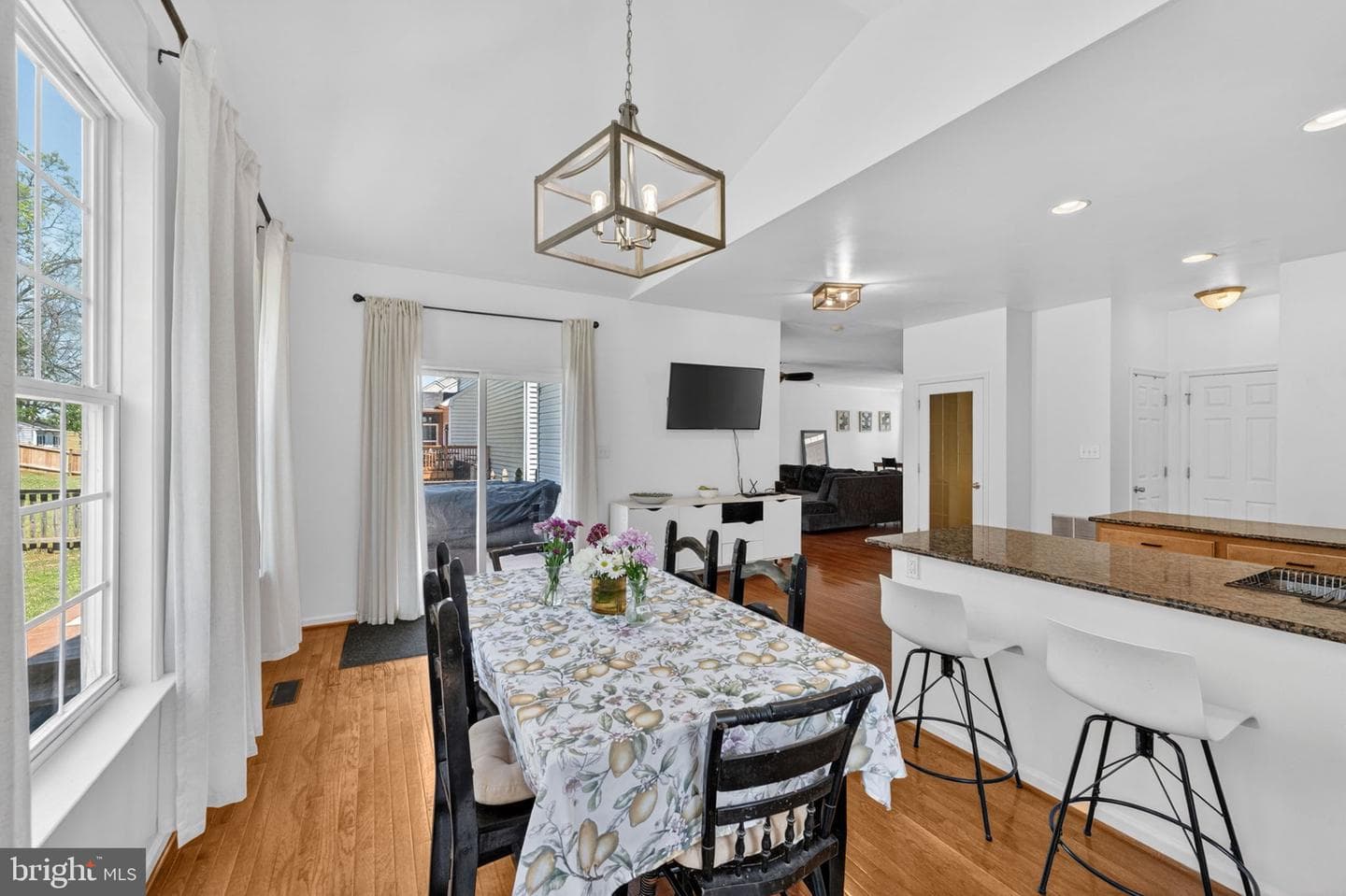 195 Hughs Road, Charles Town