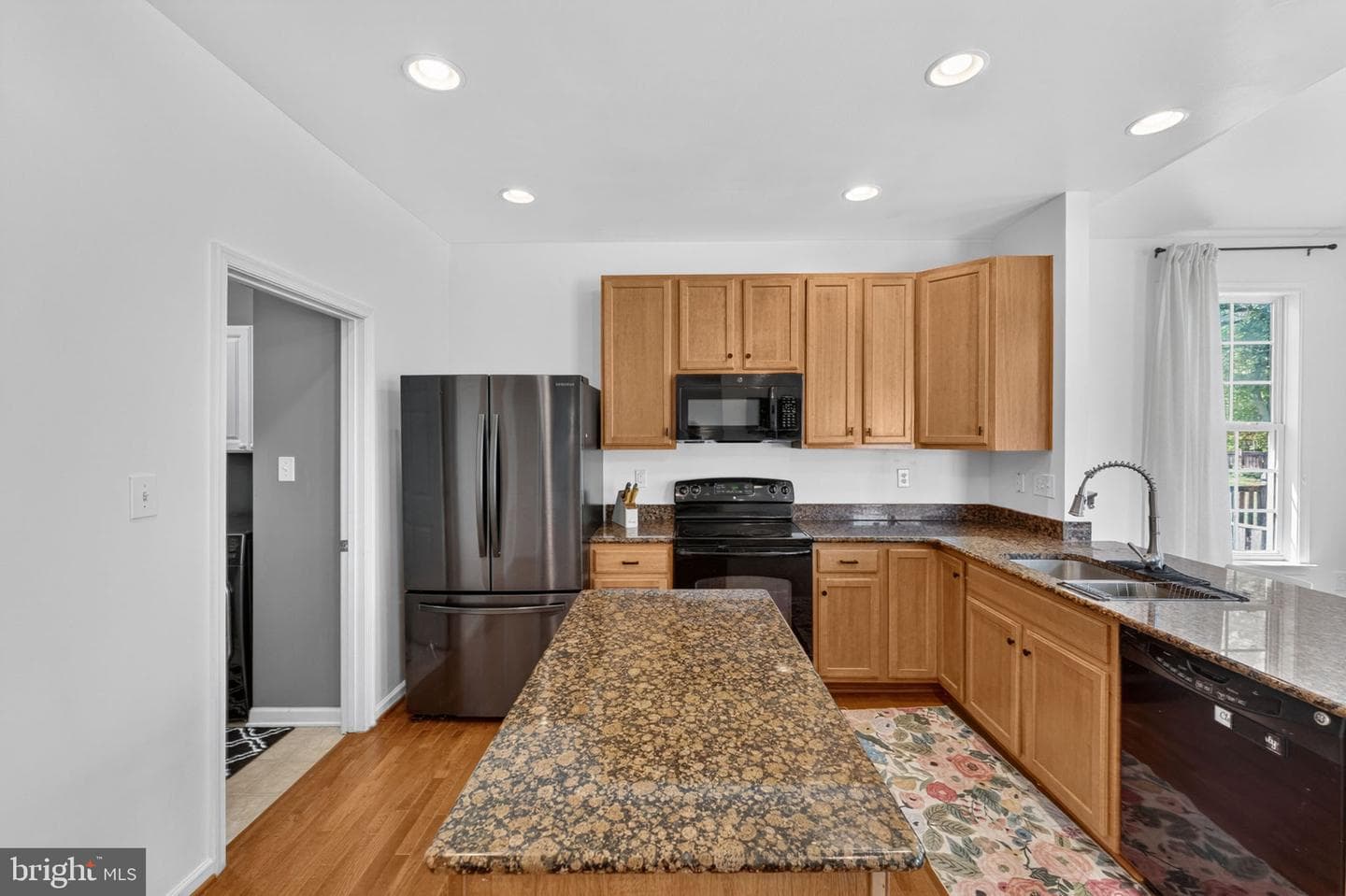 195 Hughs Road photo 26