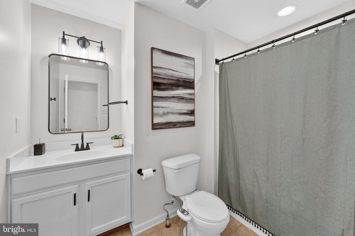 195 Hughs Road photo 47