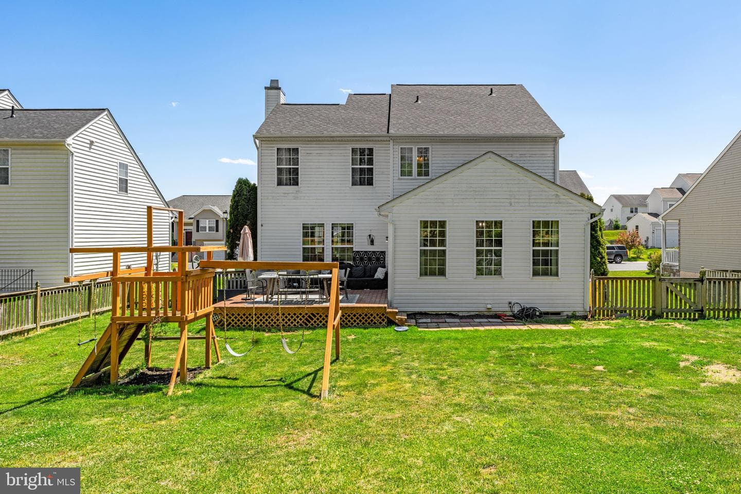 195 Hughs Road photo 81