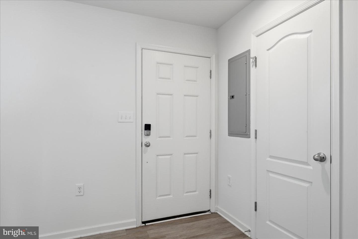 658 Thumper Drive photo 3
