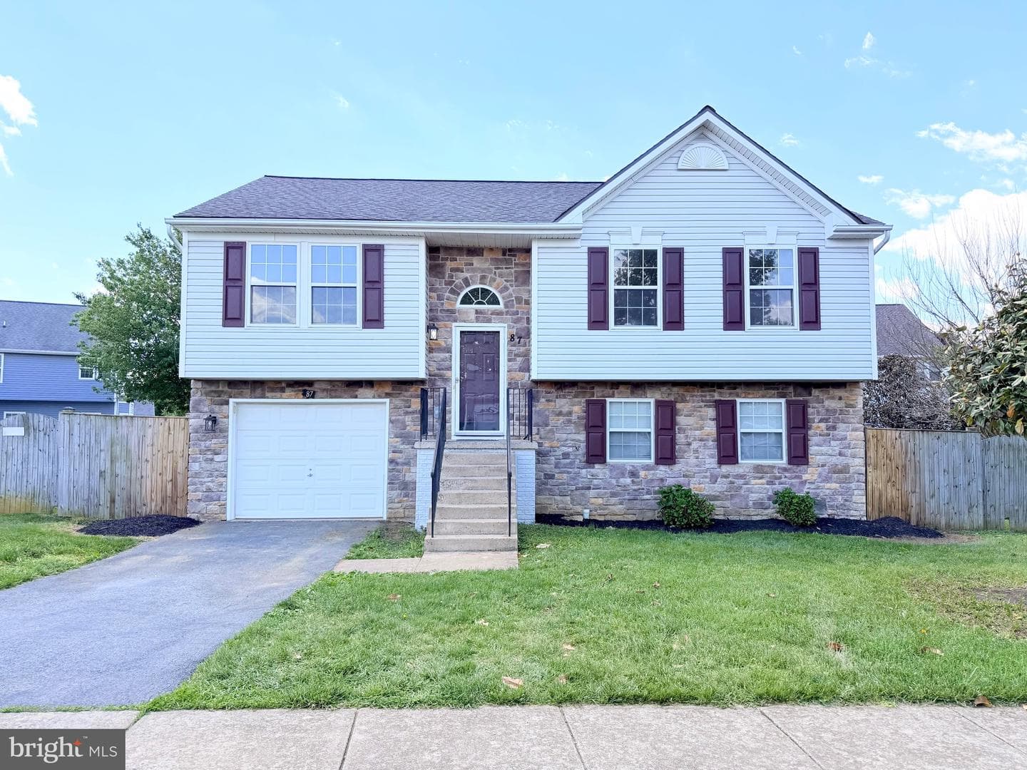 87 Northwinds Drive photo 2