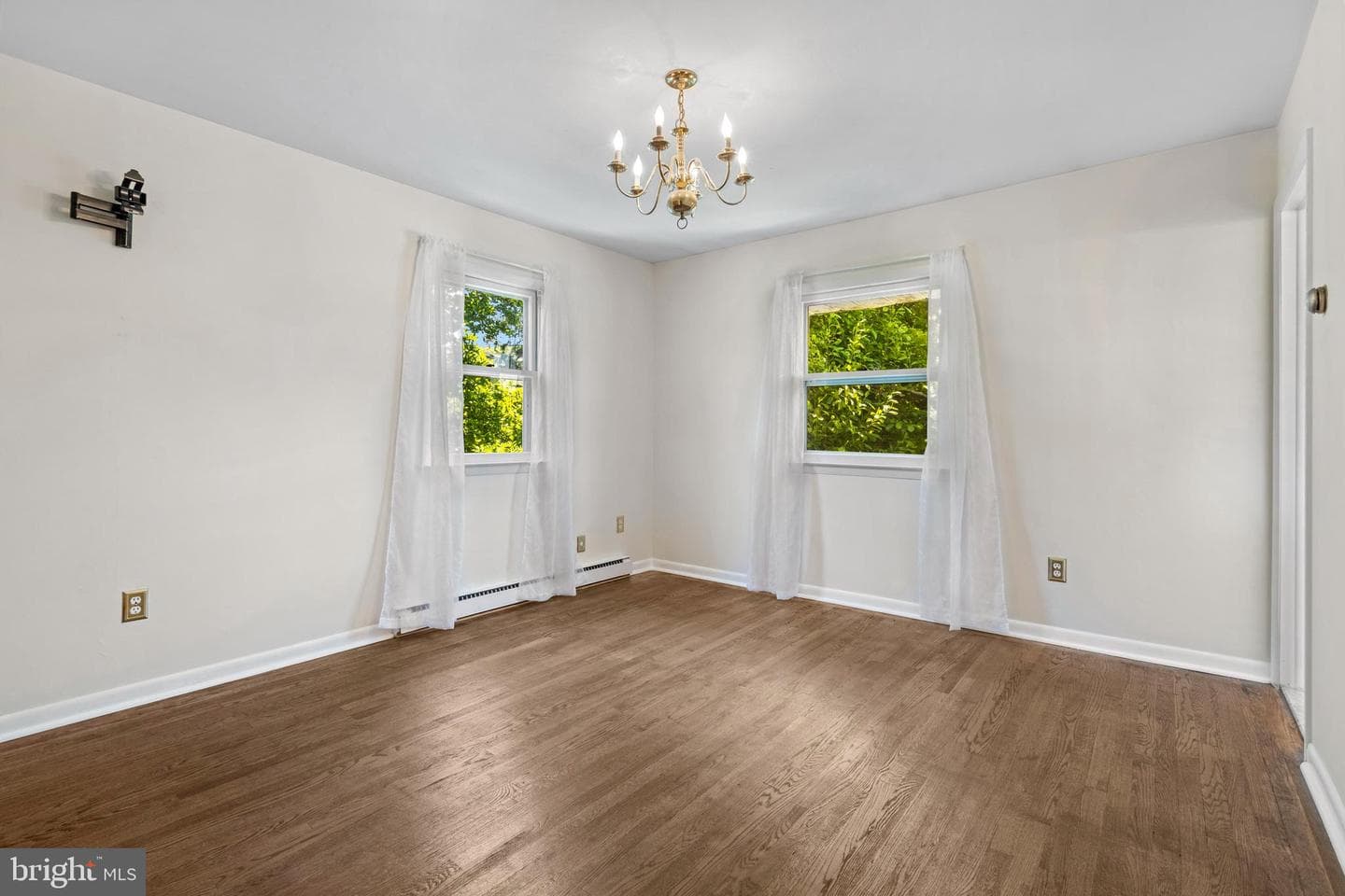 355 Pointfield Drive photo 20