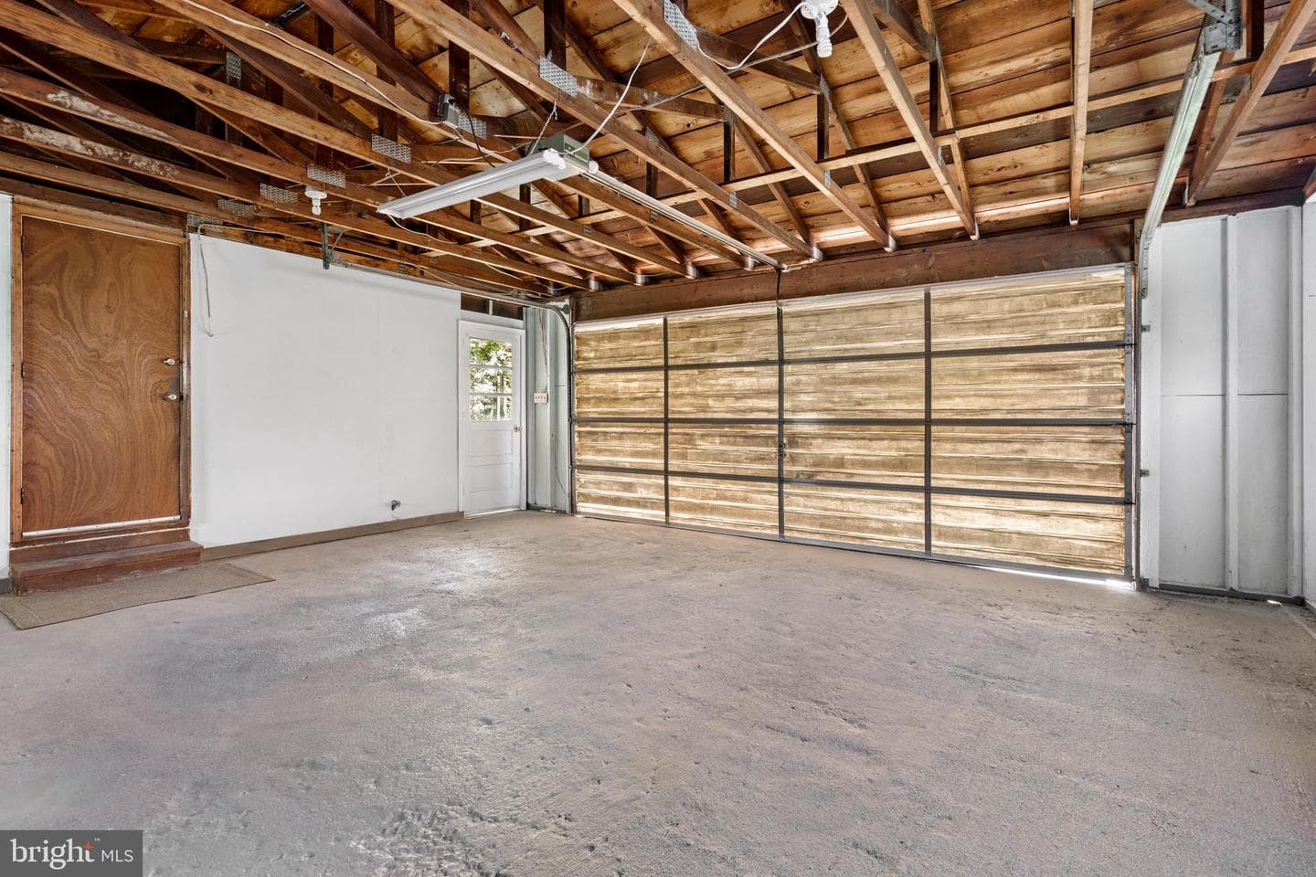 355 Pointfield Drive photo 37