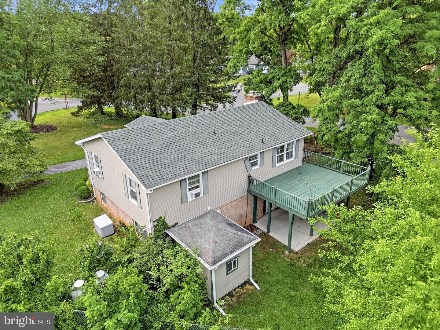 781 Tuscawilla Drive photo 3