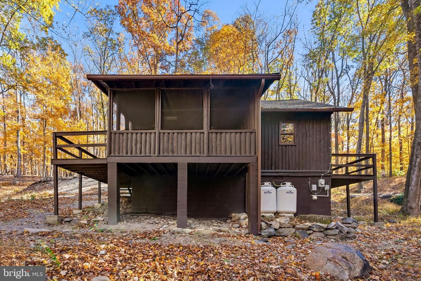 203 Honeysuckle Lane photo 46