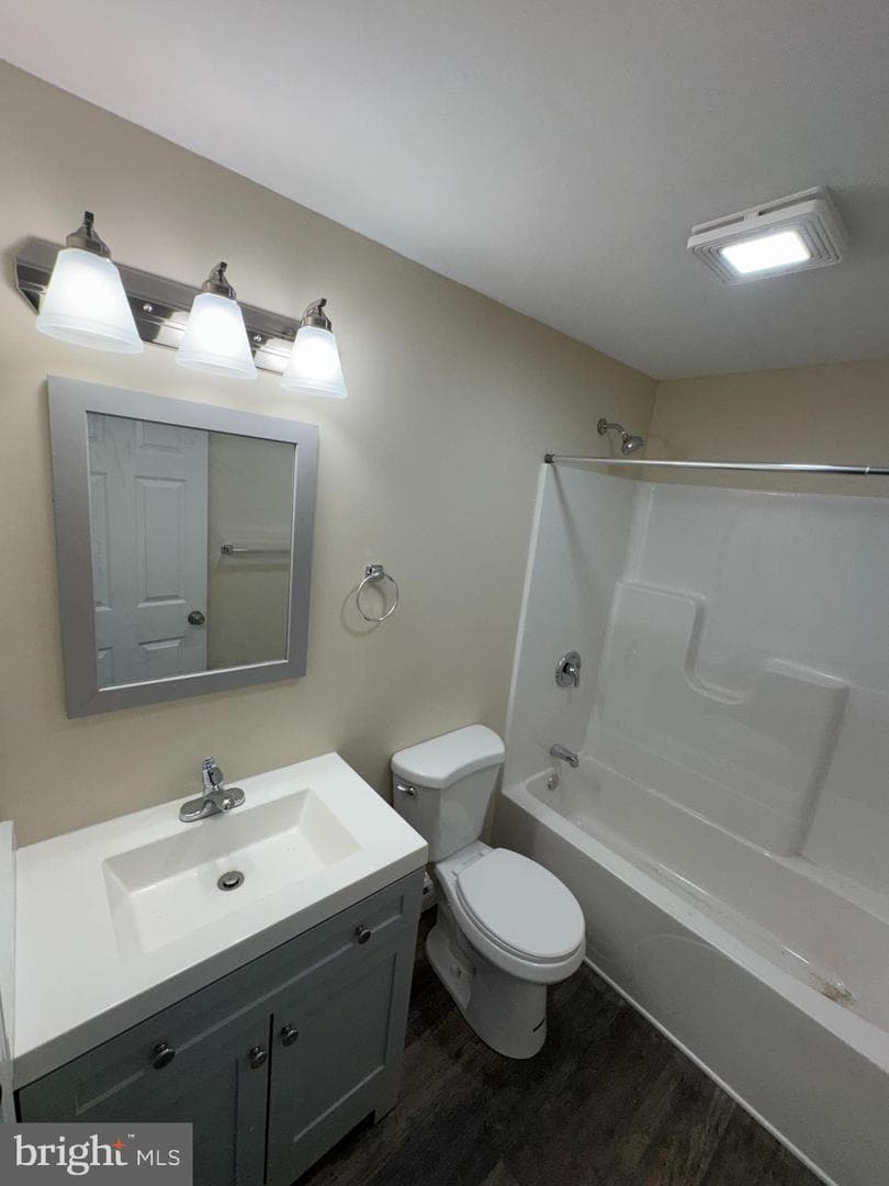 65 Dillow Lane photo 16