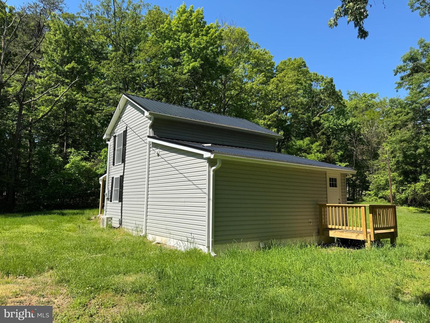 65 Dillow Lane photo 4