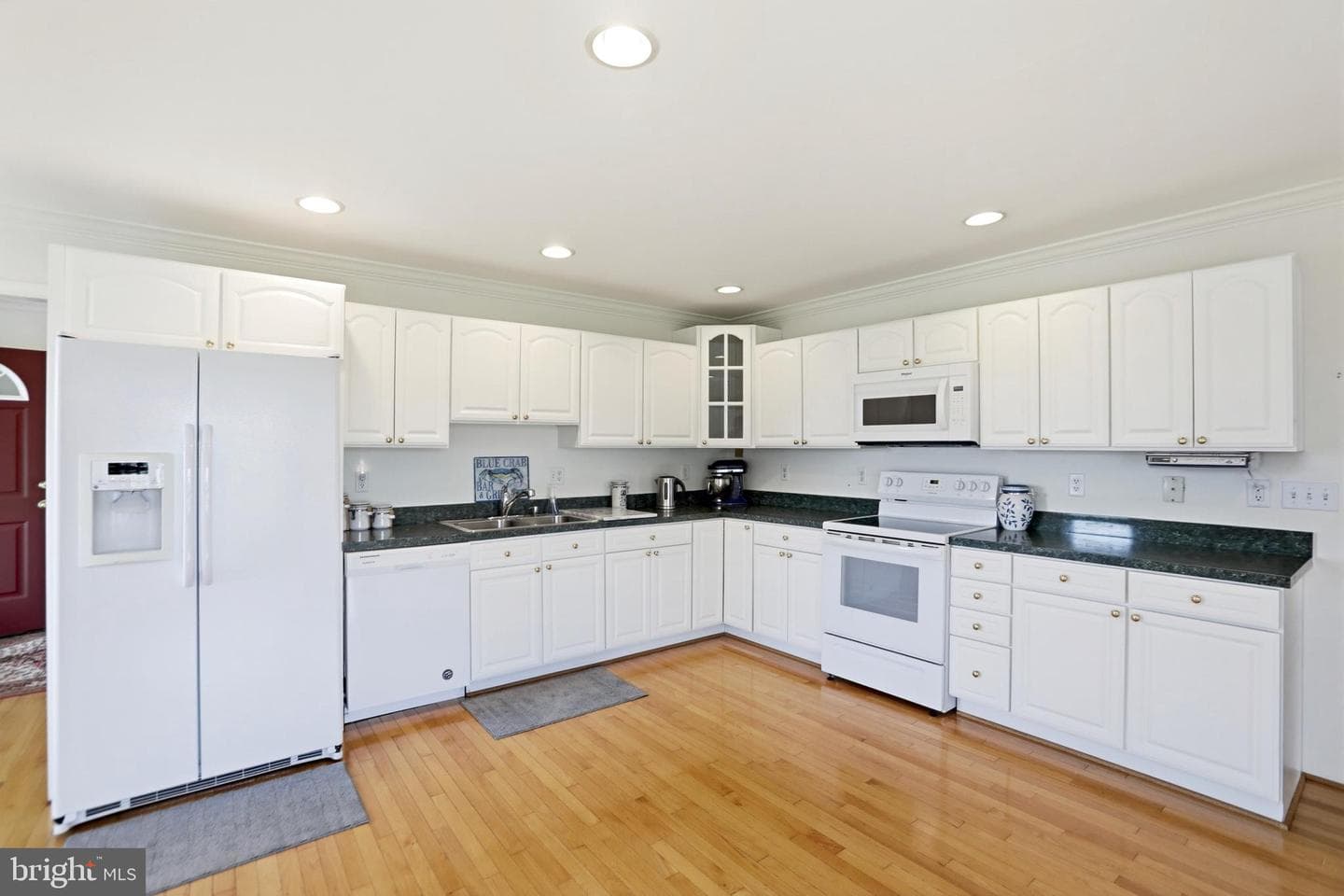 33 Eldridge Lane photo 8