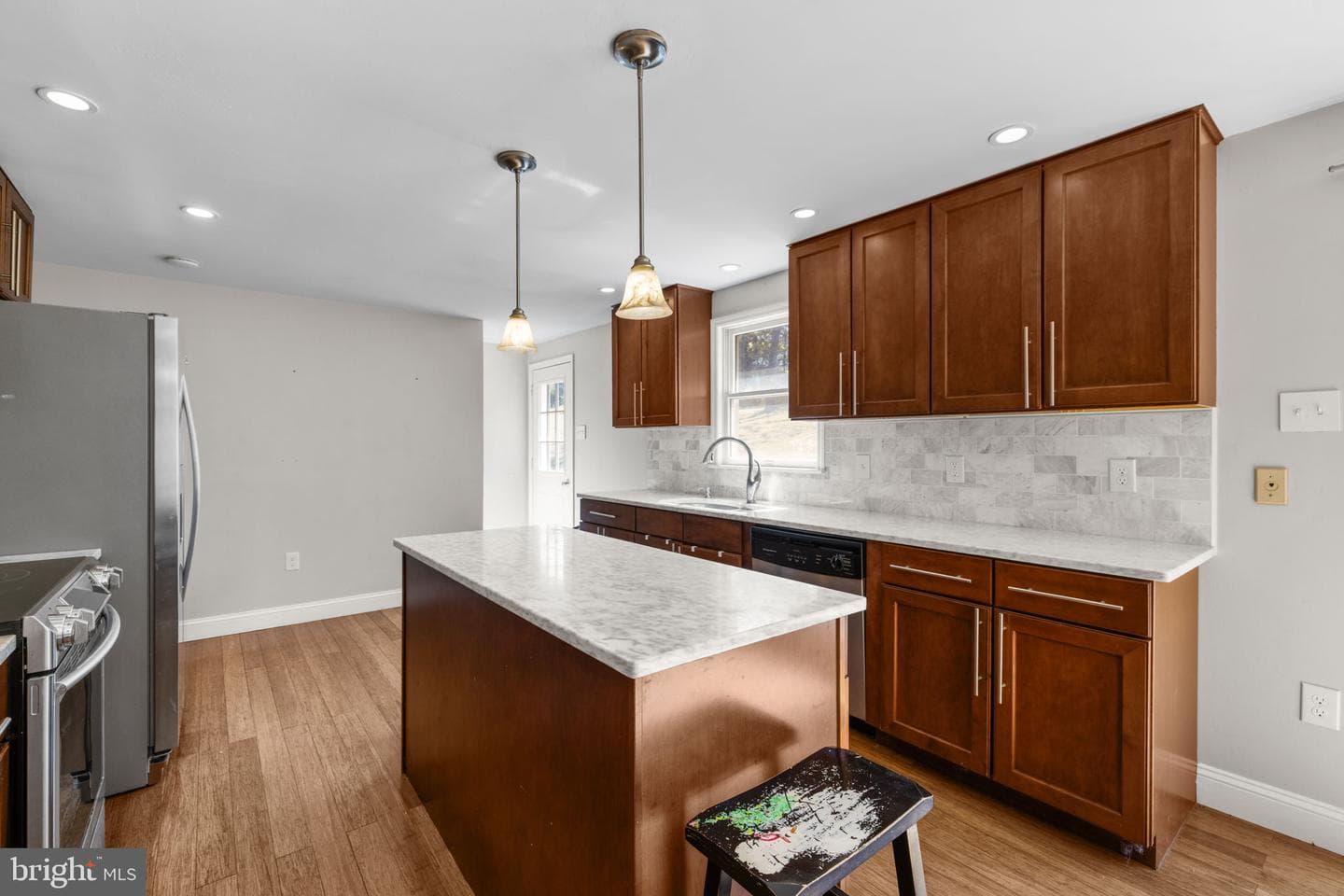 365 Shadowhawk Lane photo 16