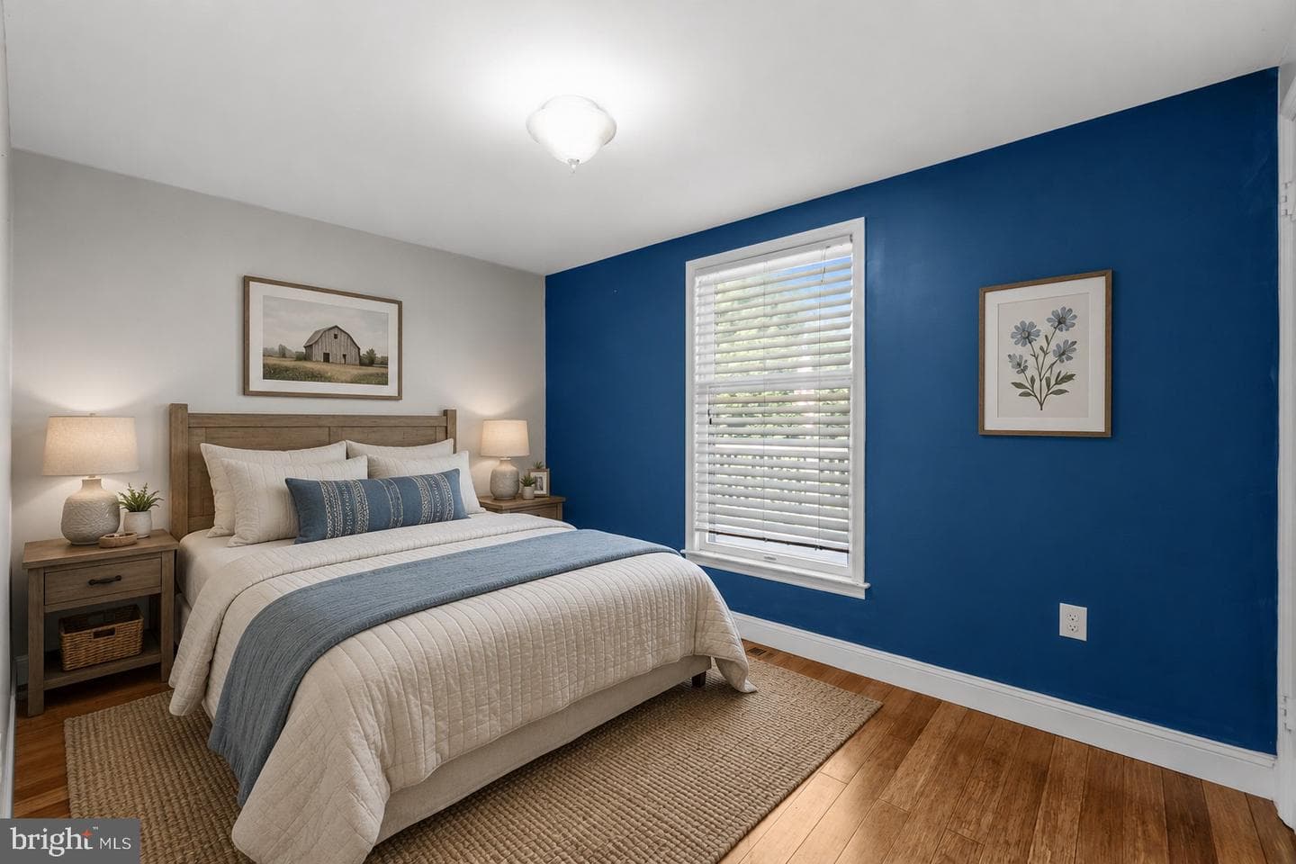 365 Shadowhawk Lane photo 5