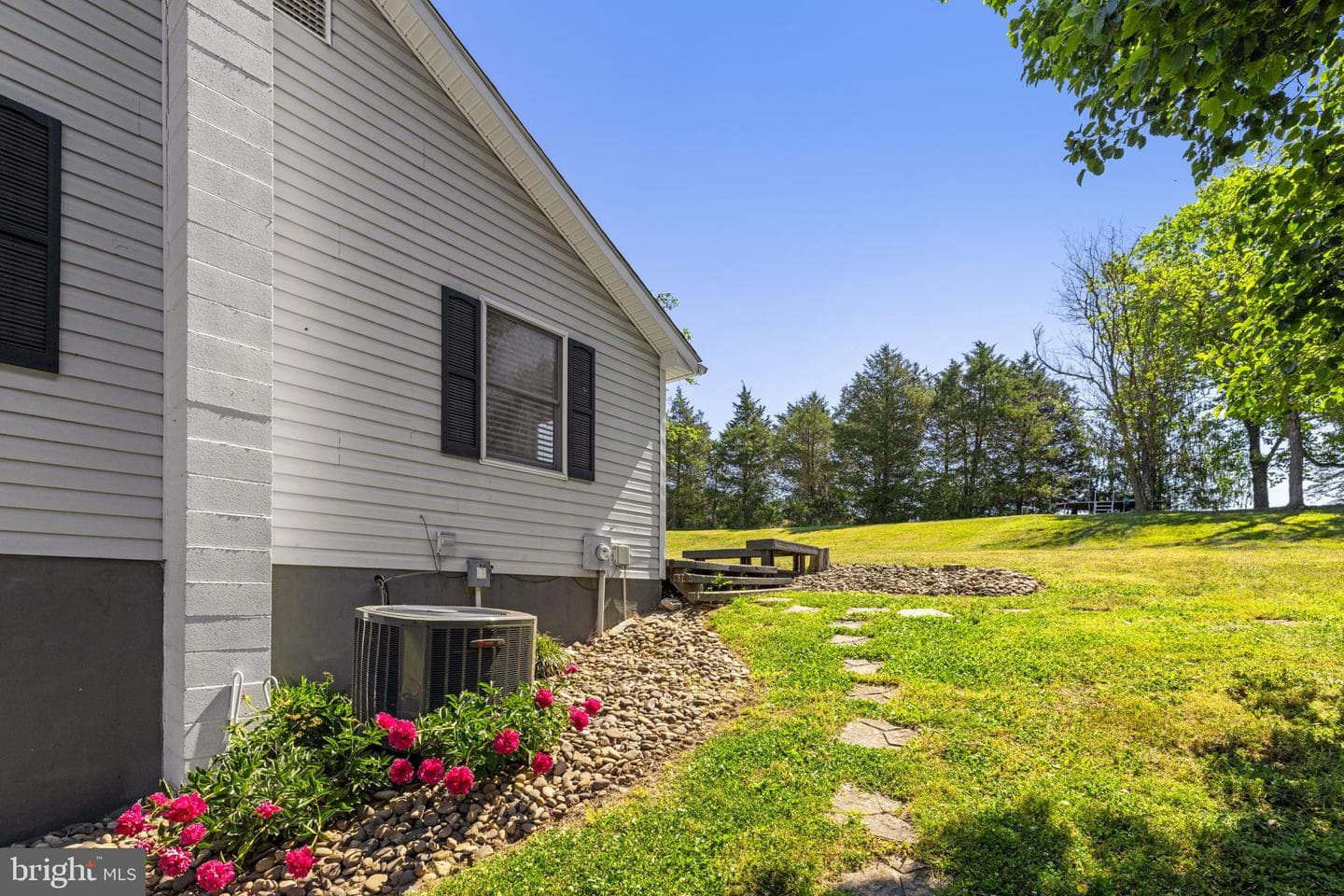 365 Shadowhawk Lane photo 69