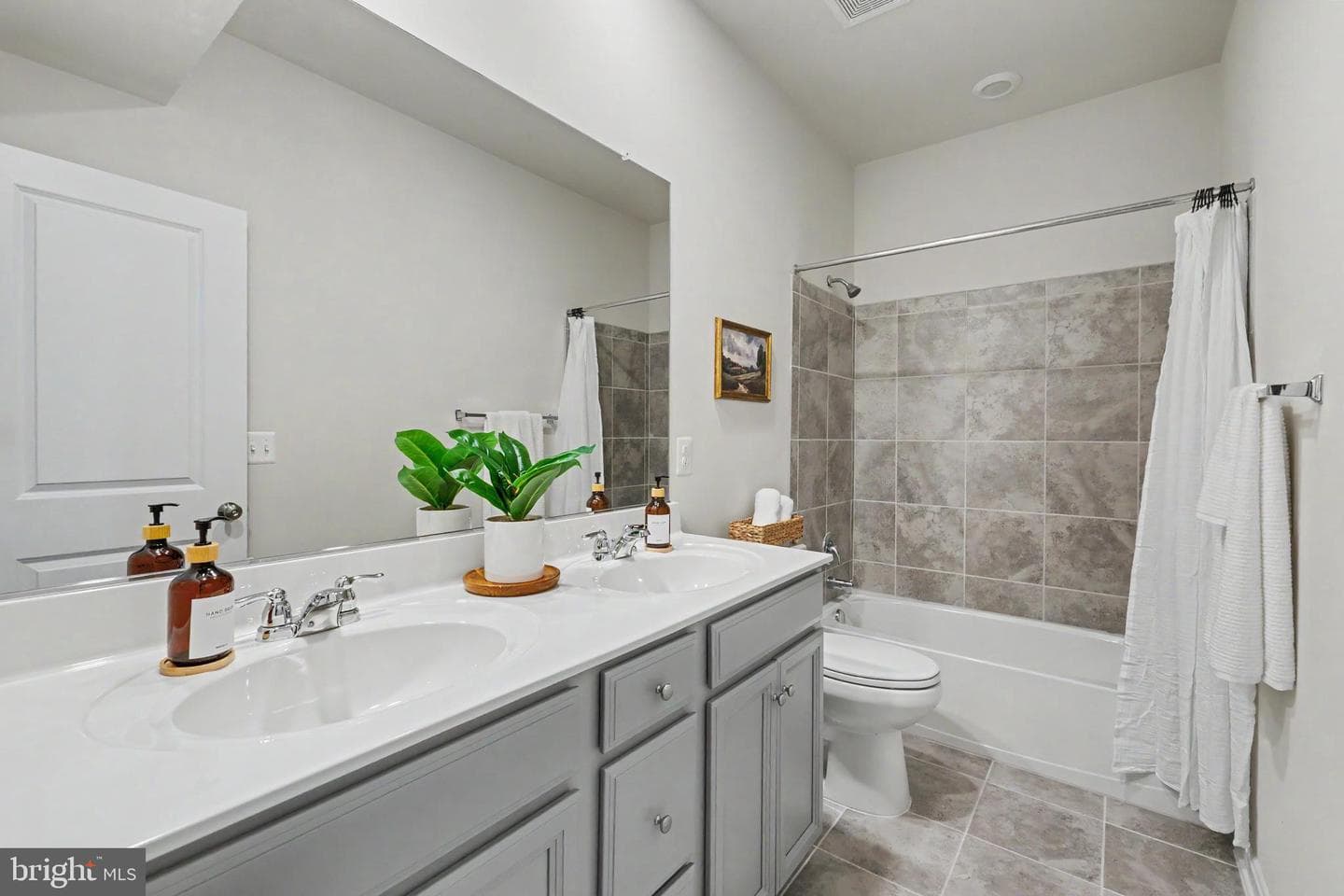 218 Haybine Drive photo 38