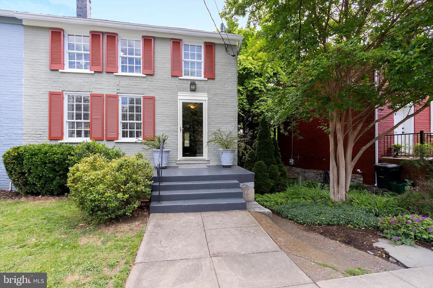 205 W High Street photo 4