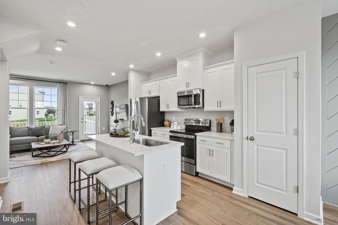 23 United Mews # [540] photo 81