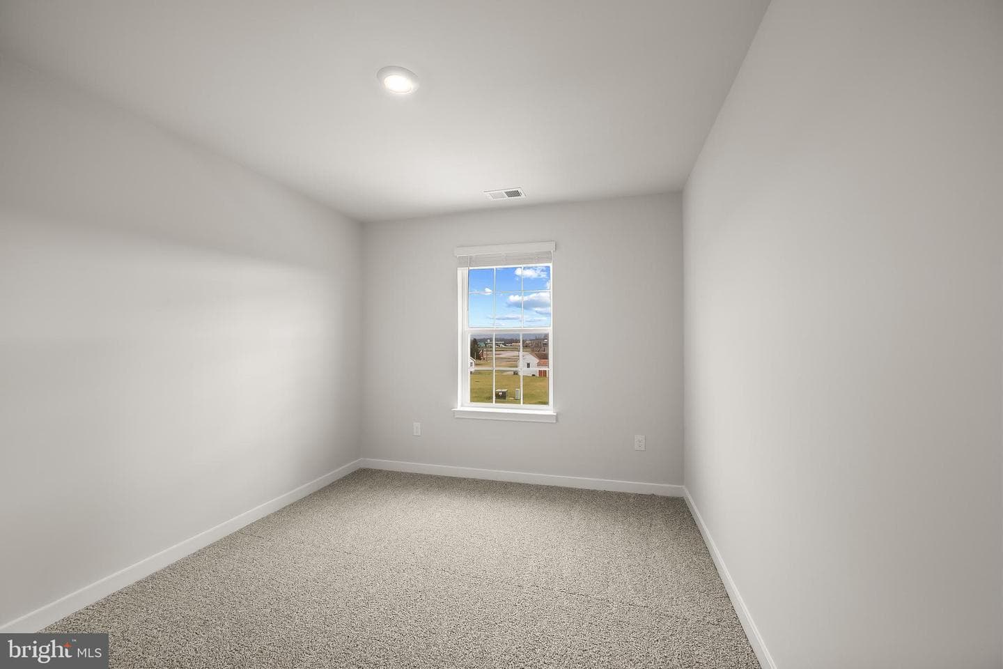 212 Eclipse Street photo 23