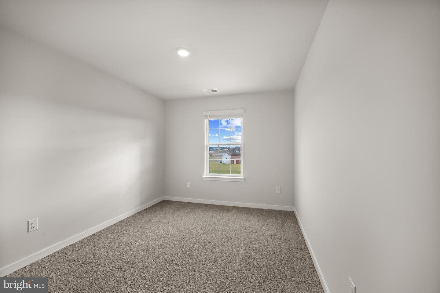 212 Eclipse Street photo 25