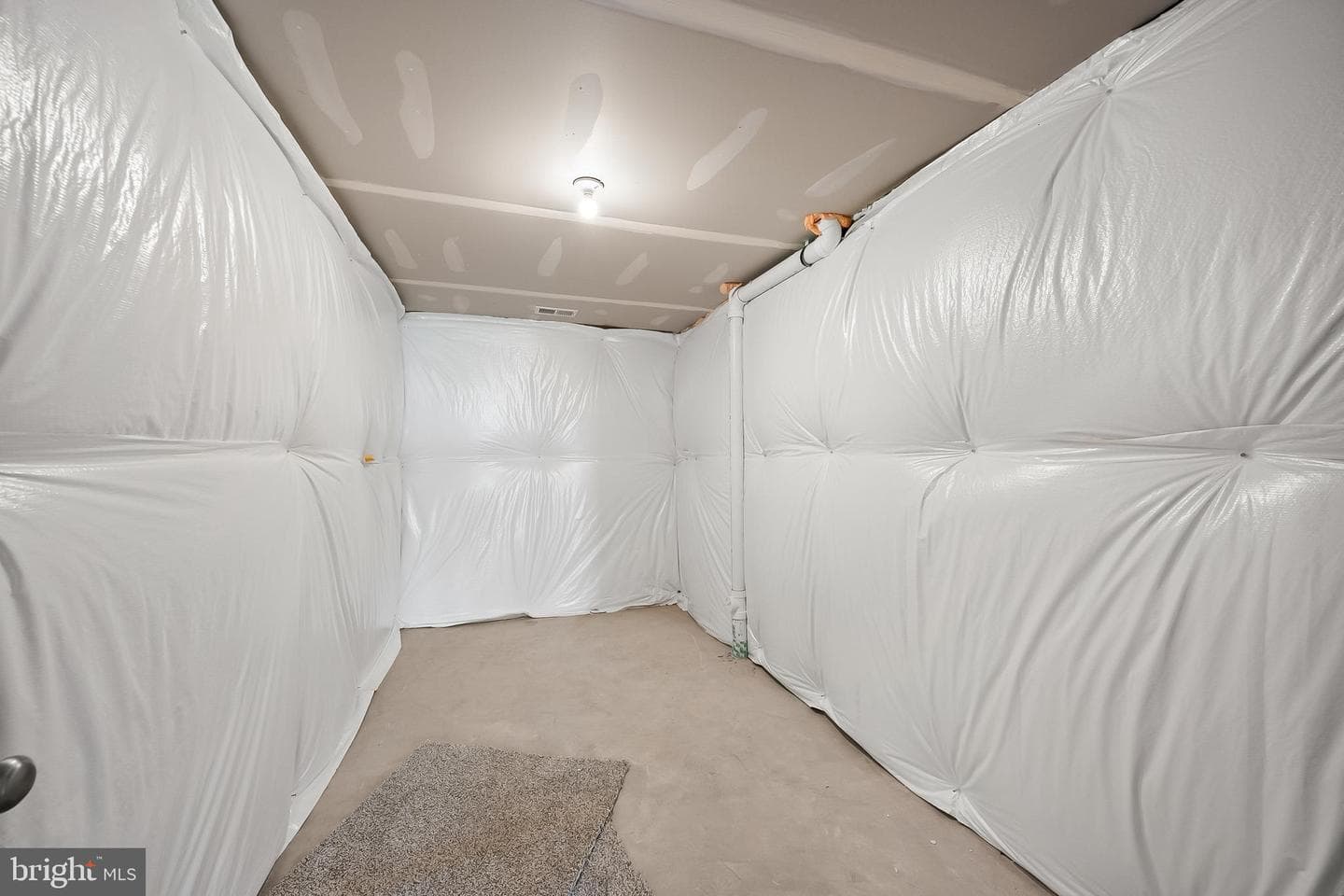 212 Eclipse Street photo 33