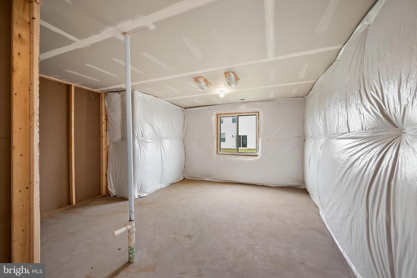 212 Eclipse Street photo 34