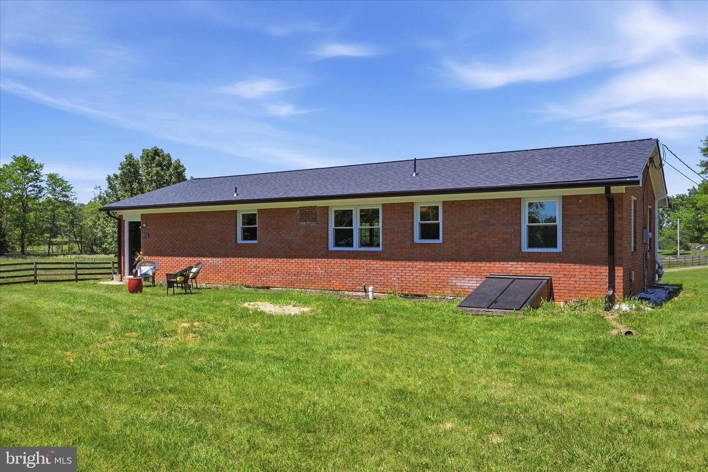 1381 Leetown Road photo 13