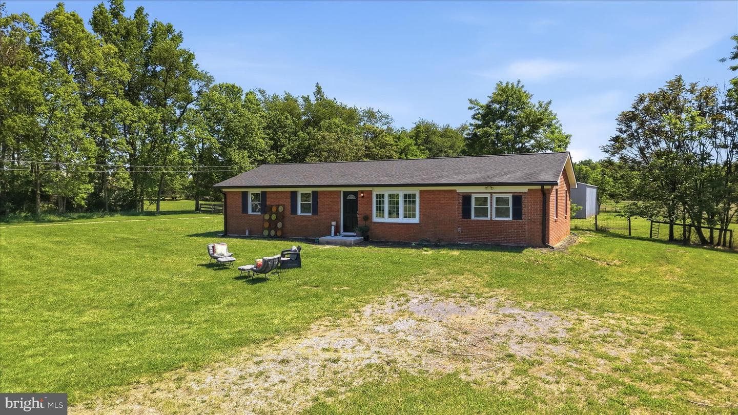 1381 Leetown Road photo 14