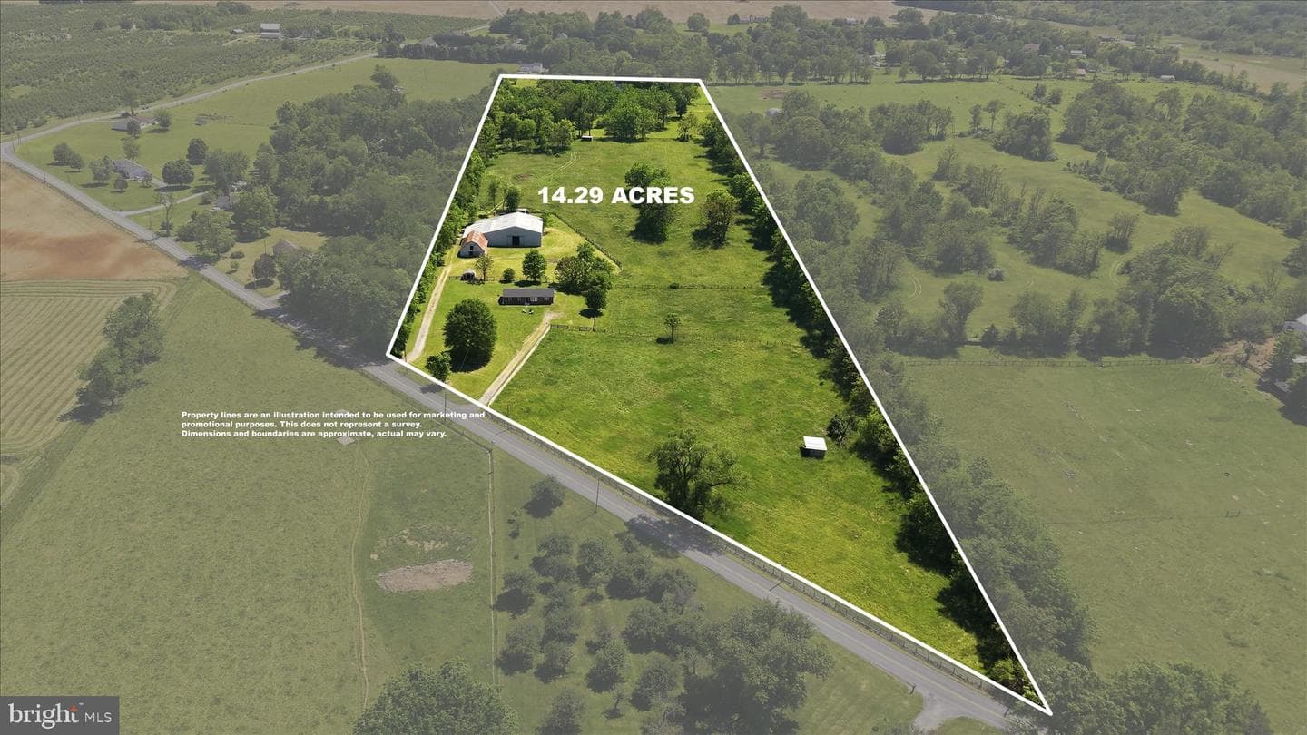 1381 Leetown Road photo 3