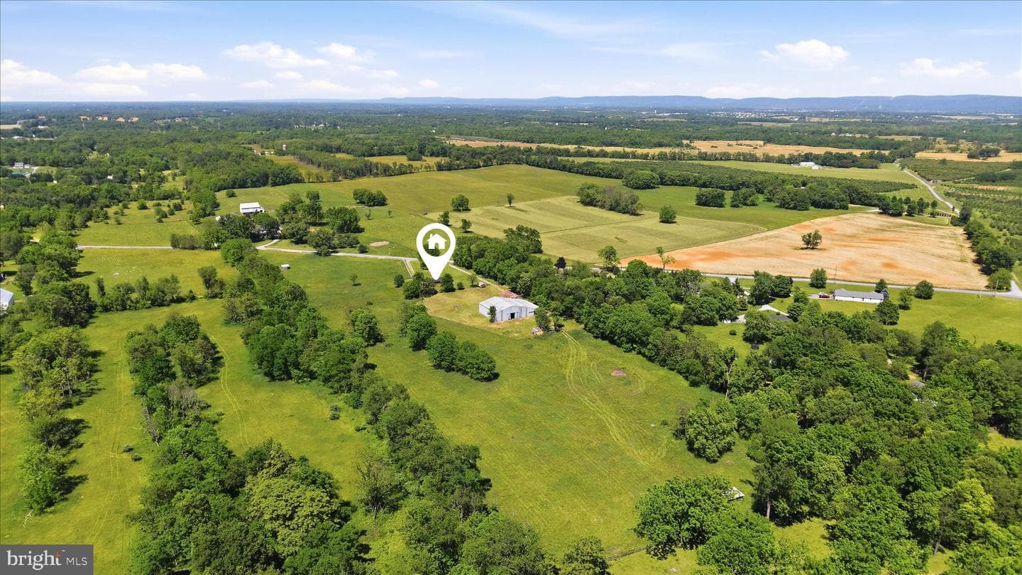 1381 Leetown Road photo 85