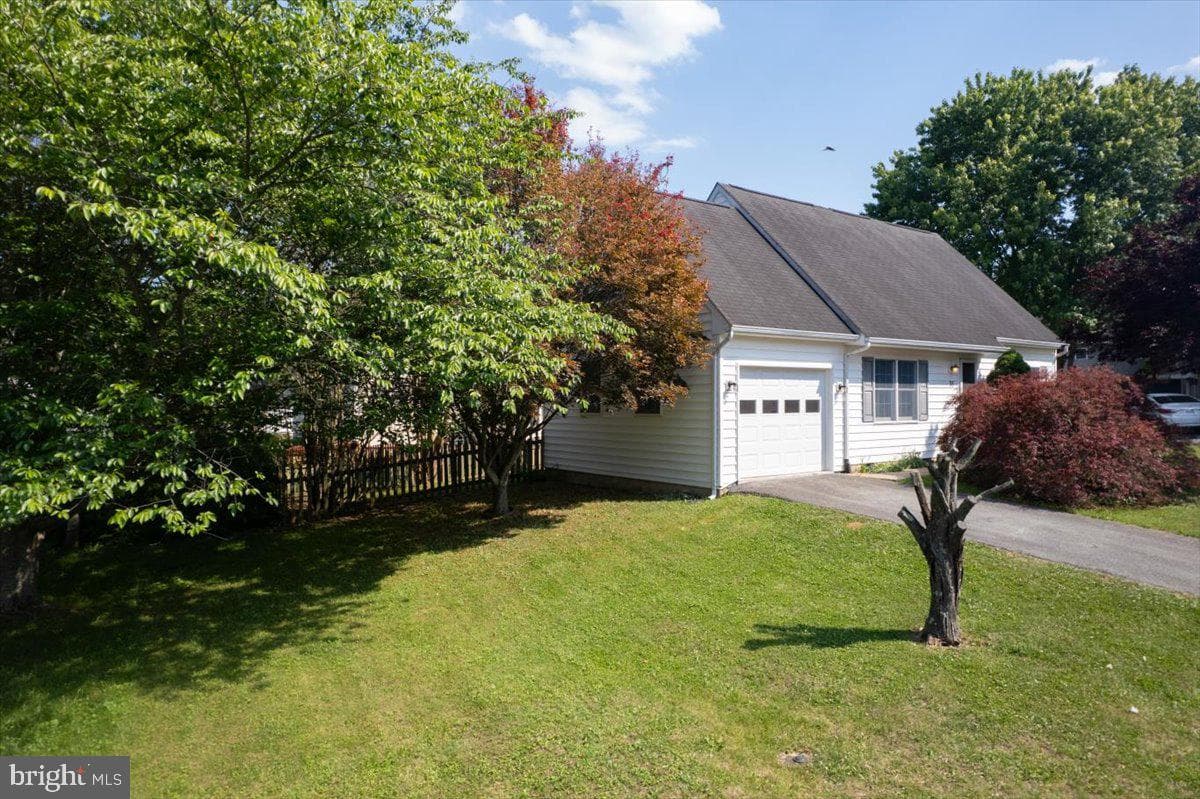 35 Oatfield Court photo 3