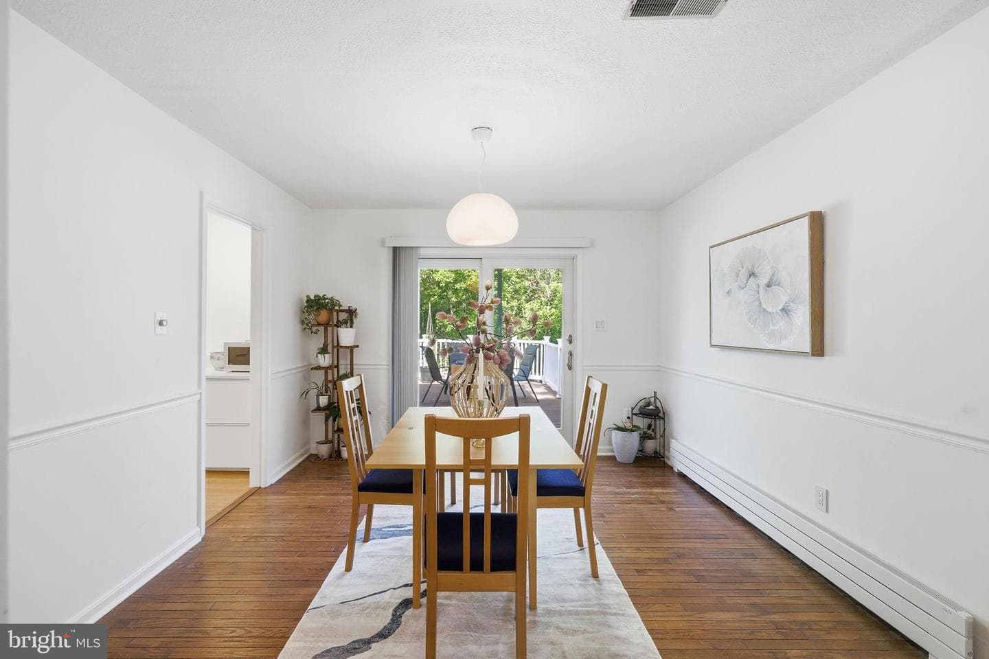 112 Valley Court photo 4
