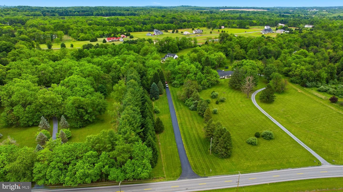 12860 Leetown Road photo 100