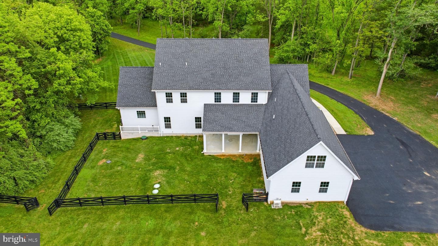 12860 Leetown Road photo 121