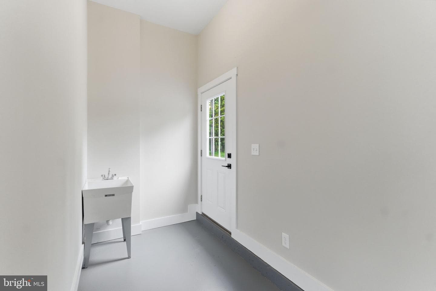 12860 Leetown Road photo 74