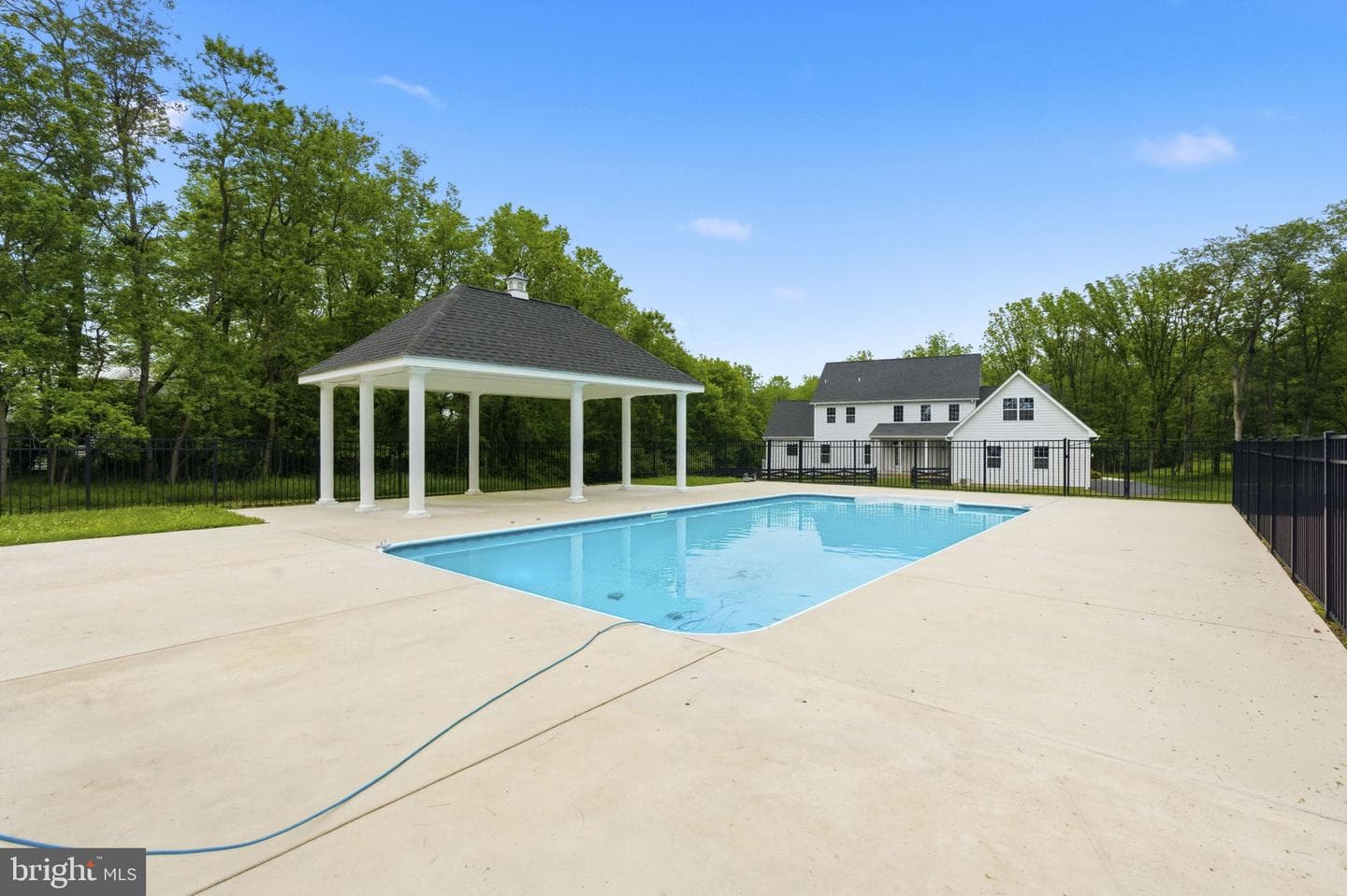 12860 Leetown Road photo 93