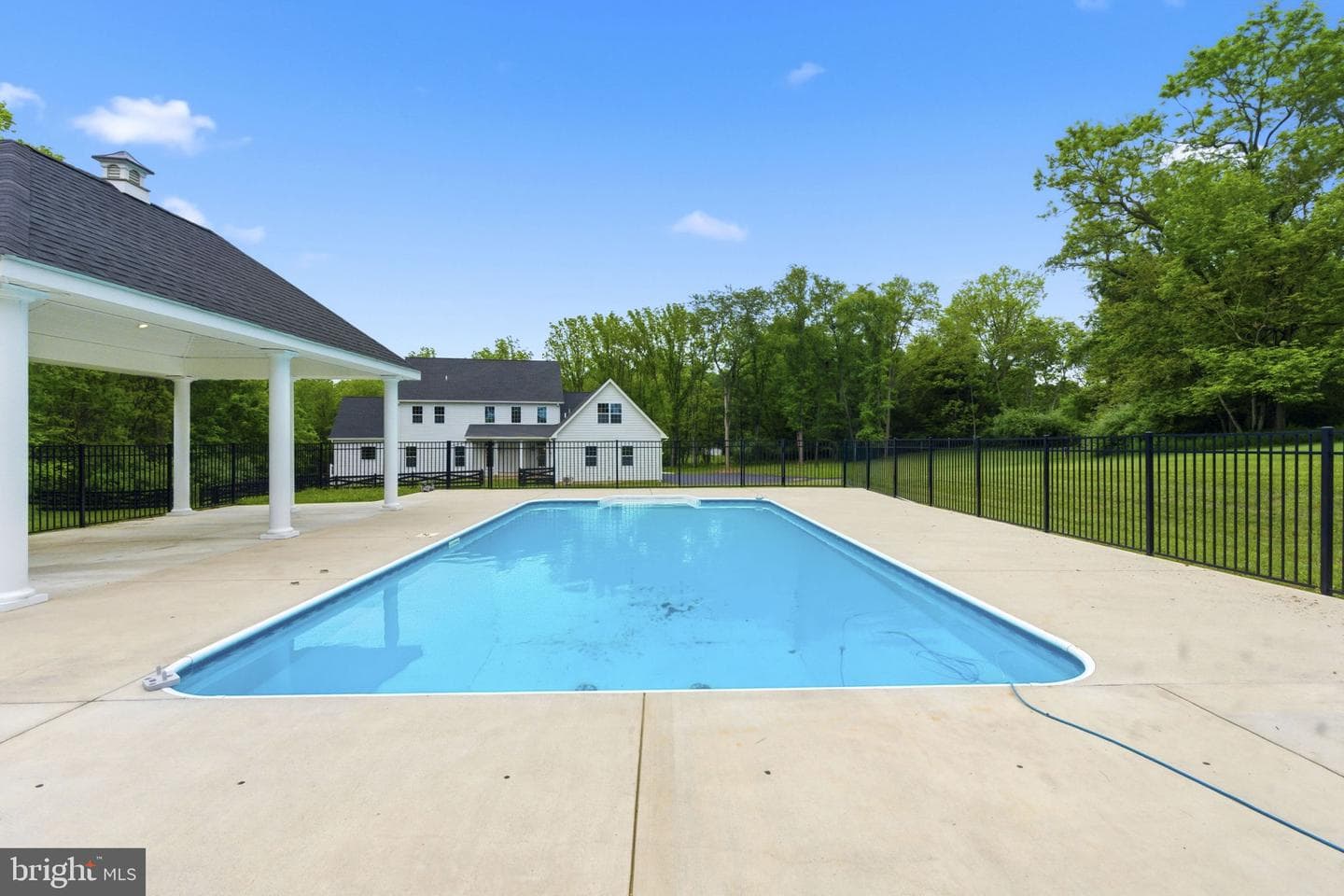 12860 Leetown Road photo 94