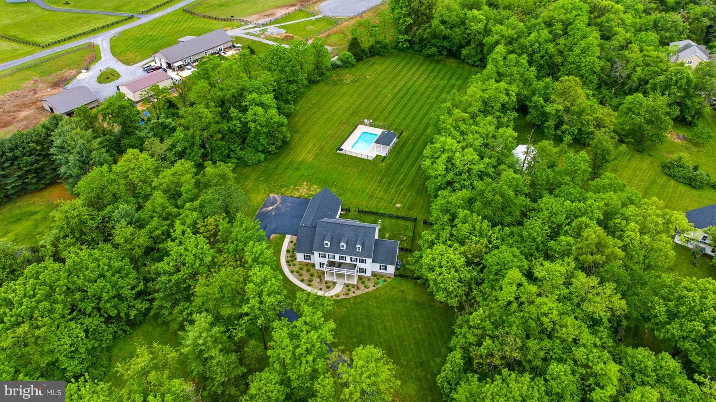 12860 Leetown Road photo 99