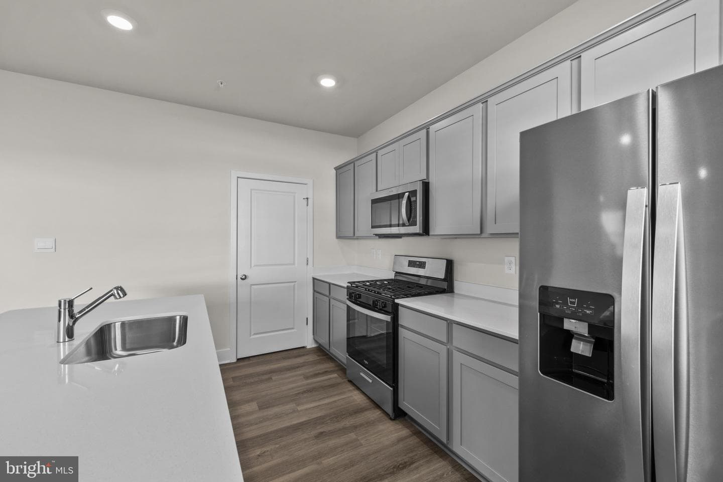 224 Eclipse Street photo 14